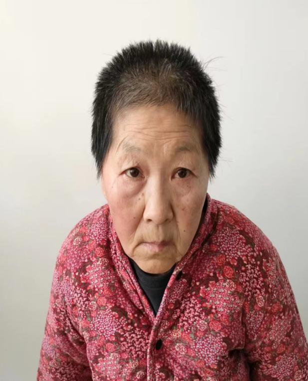 走失者照片 临沂寻亲：七旬老太被救助，高1米4...