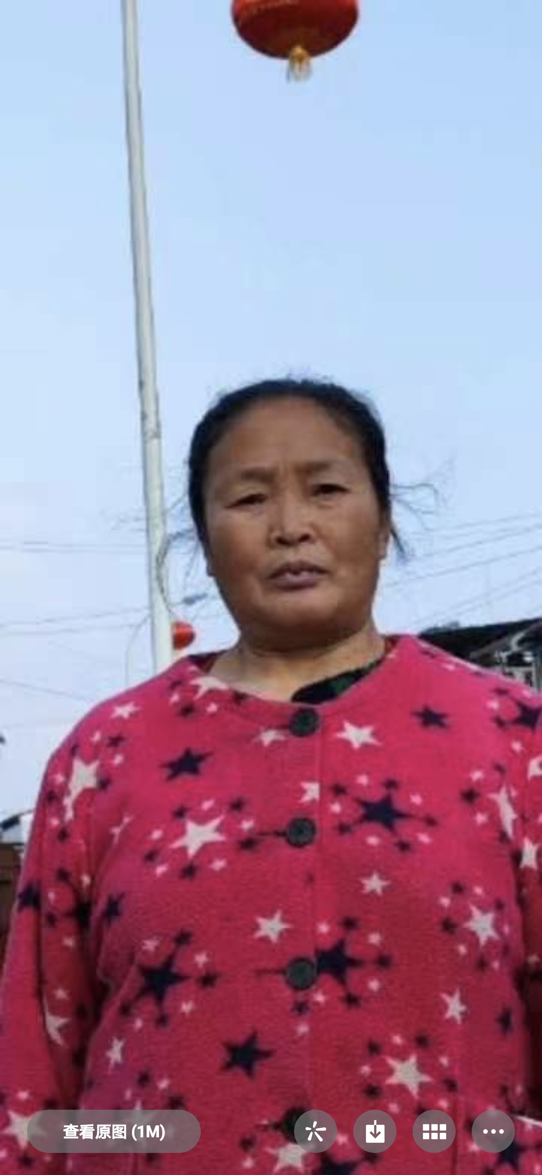 走失者照片 德阳急寻：六旬老太走失，患小脑萎缩...