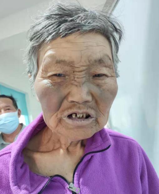 走失者照片 帮她回家：商丘五旬女子被救助，花白...