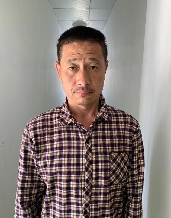 走失者照片 成都寻亲：五旬聋哑男子被救助，穿格...