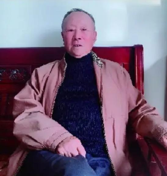 走失者照片 合肥急寻！巢湖八旬老人失联，戴黑色...