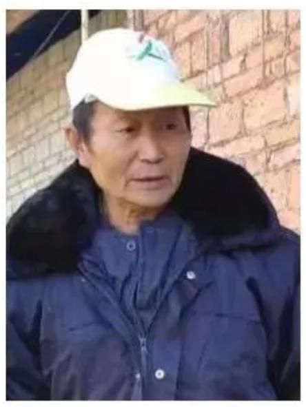 走失者照片 文山州急寻：六旬老人走失，穿灰白色...