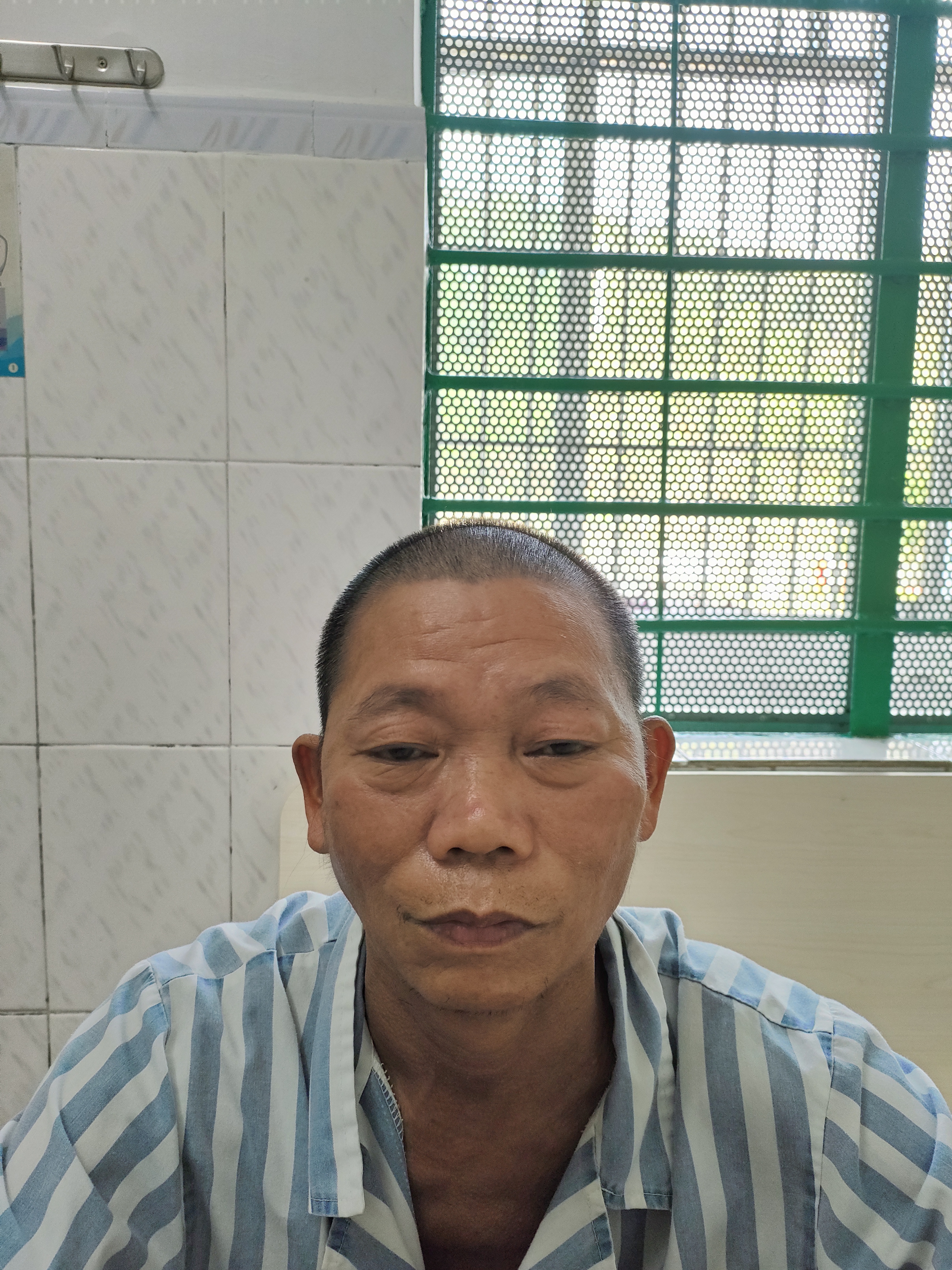 走失者照片 百色寻亲：中年男子被救助，自述是贵...