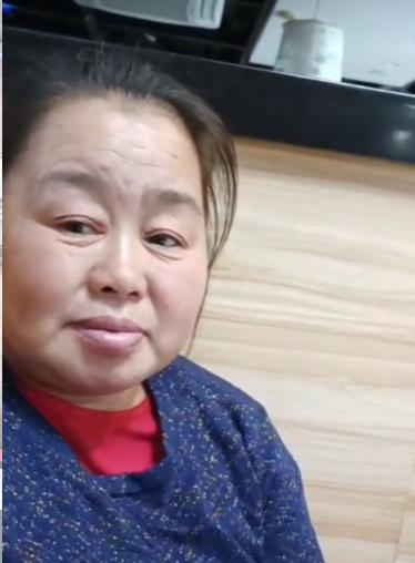 走失者照片 哈尔滨寻人：五旬女子走失，患轻微精...
