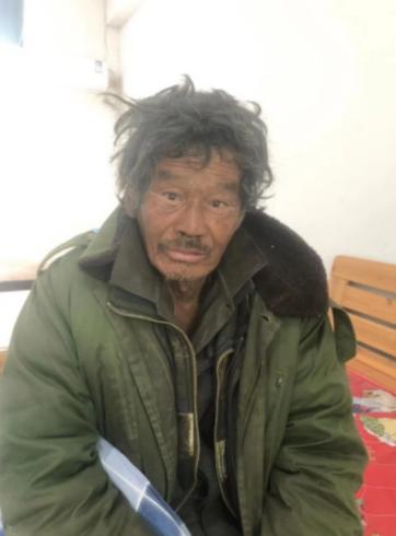 走失者照片 阜阳寻亲：七旬老人被救助，自述叫董...