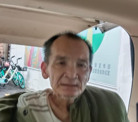 走失者照片 广州寻亲：八旬老人被救助，自述叫陈...