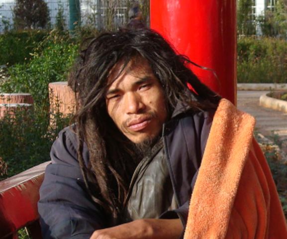 走失者照片 玉溪急寻：中年男子被救助多年，疑似...