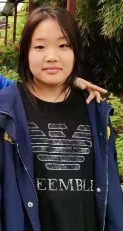 走失者照片 洛阳急寻：15岁女孩失联，穿白色短...