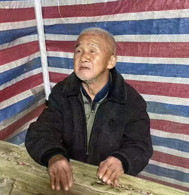 走失者照片 黄冈麻城急寻：七旬老人走失多日，高...