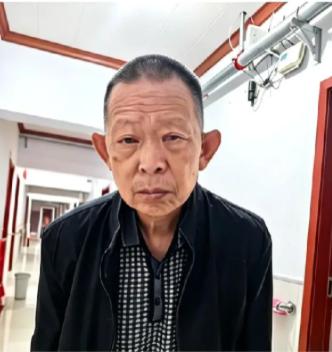 走失者照片 运城市寻人：六旬老人走失，穿灰色上...