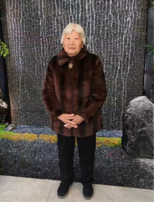 走失者照片 周口市寻人：七旬老太走失，穿红色上...