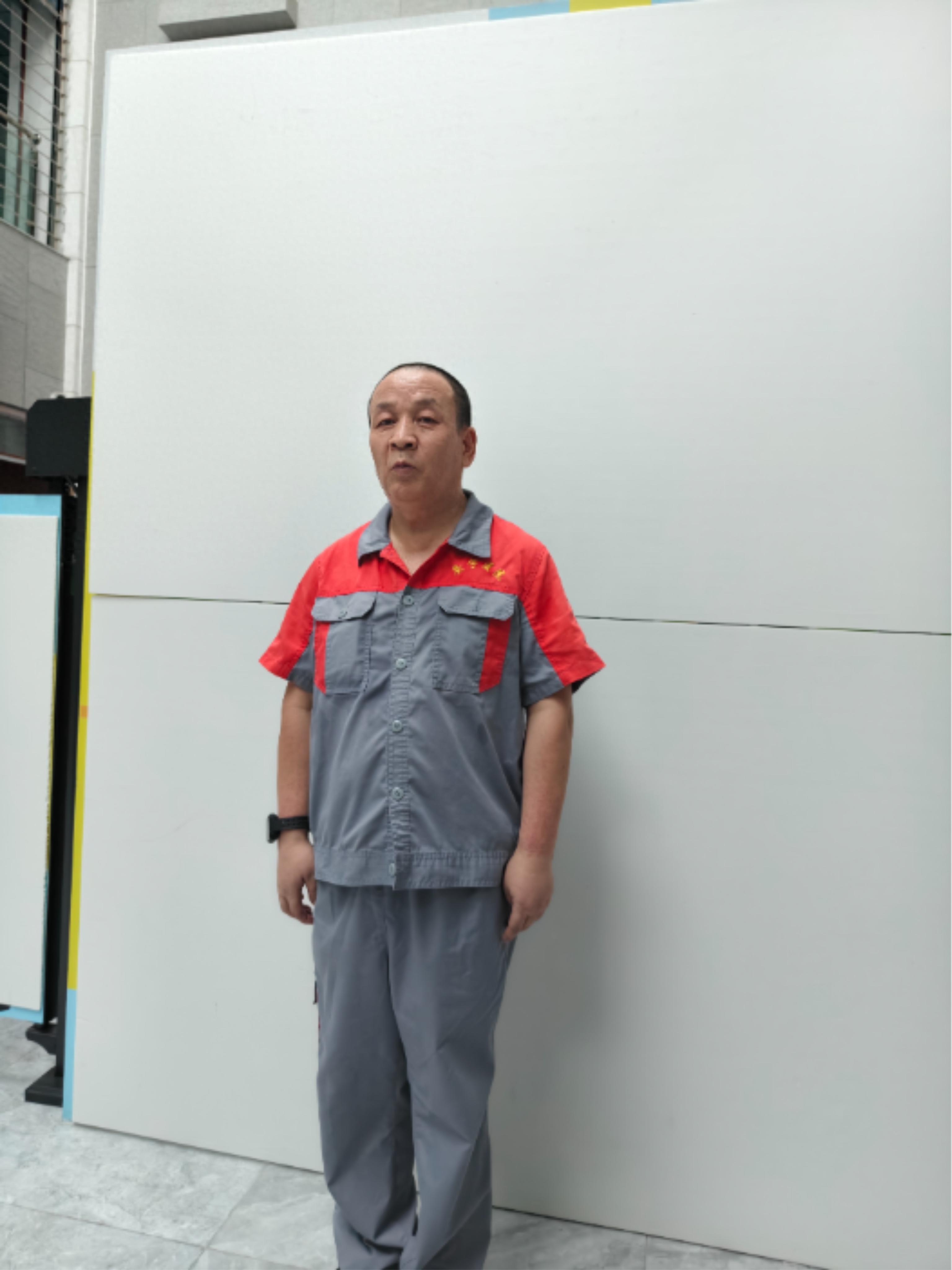 走失者照片 乌鲁木齐市寻亲：五旬男子被救助，高...