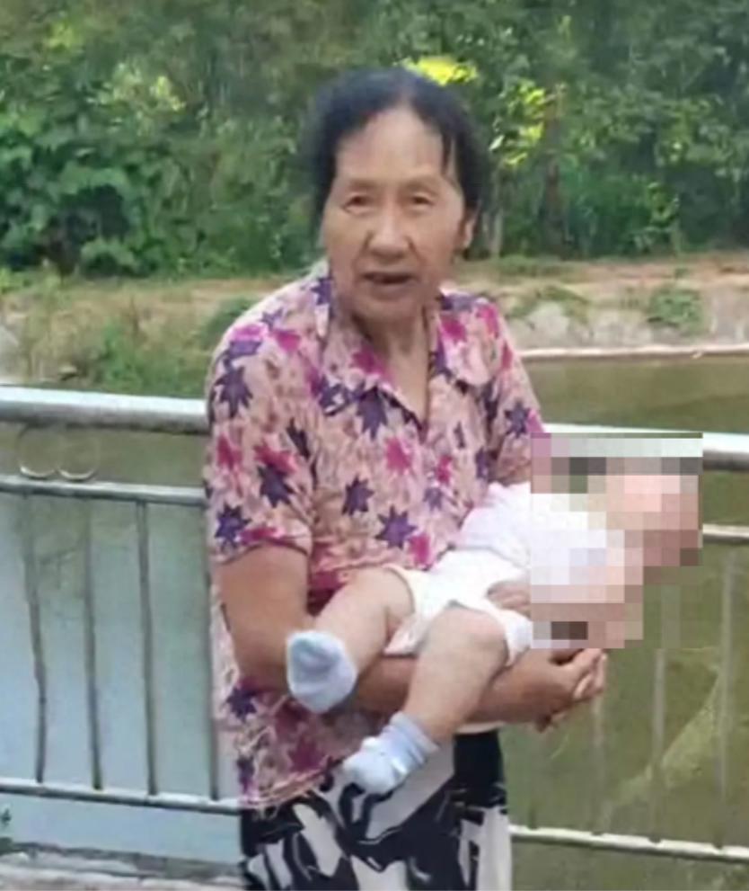 走失者照片 南充市寻人：五旬女子走失，患精神障...