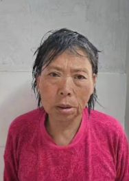 走失者照片 许昌寻亲：五旬女子被救助，穿白色秋...
