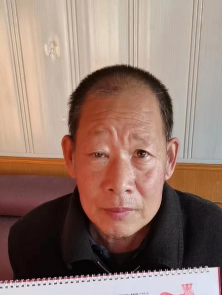 走失者照片 沈阳急寻！六旬老人走失，患小脑萎缩...
