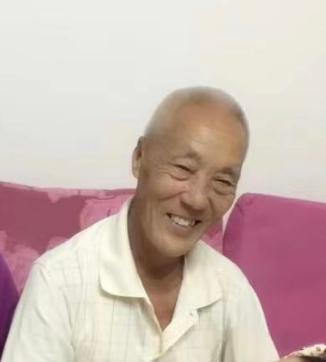 走失者照片 昆明寻人：八旬老人走失，患小脑萎缩...