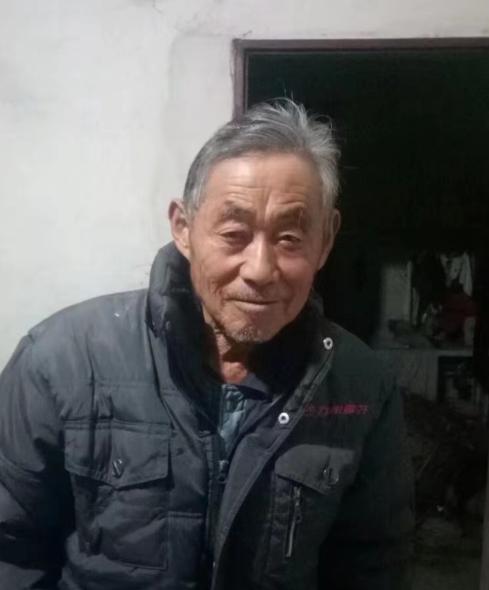 走失者照片 安庆急寻！七旬聋哑老人失联，穿黑色...