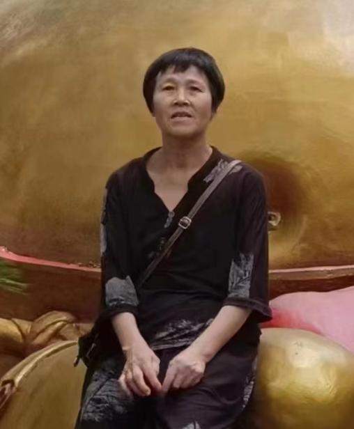 走失者照片 泉州南安急寻：五旬女子走失，穿浅紫...