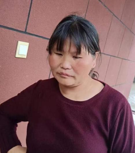 走失者照片 龙岩漳平寻亲：六旬老太被救助，穿褐...