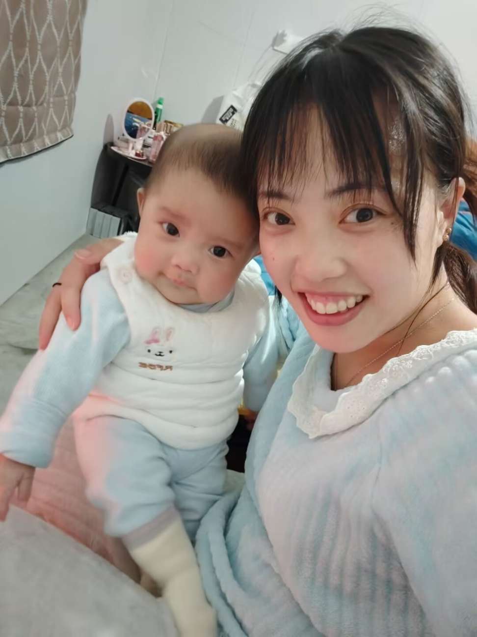 走失者照片 因为和老婆拌嘴。老婆离家出走。小孩...