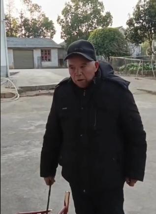 走失者照片 长沙急寻：七旬老人走失，穿黑色衣服...