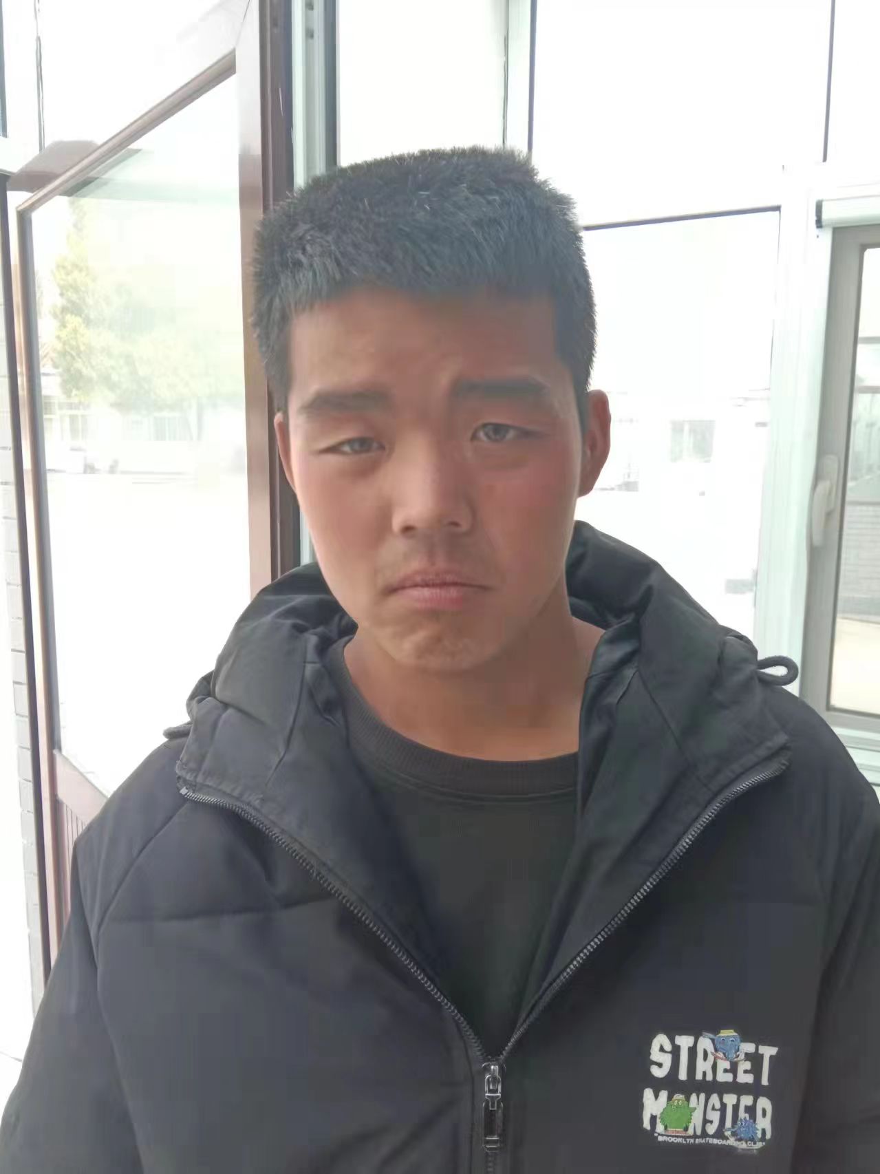 走失者照片 秦皇岛寻亲：青年男子被救助，自述叫...