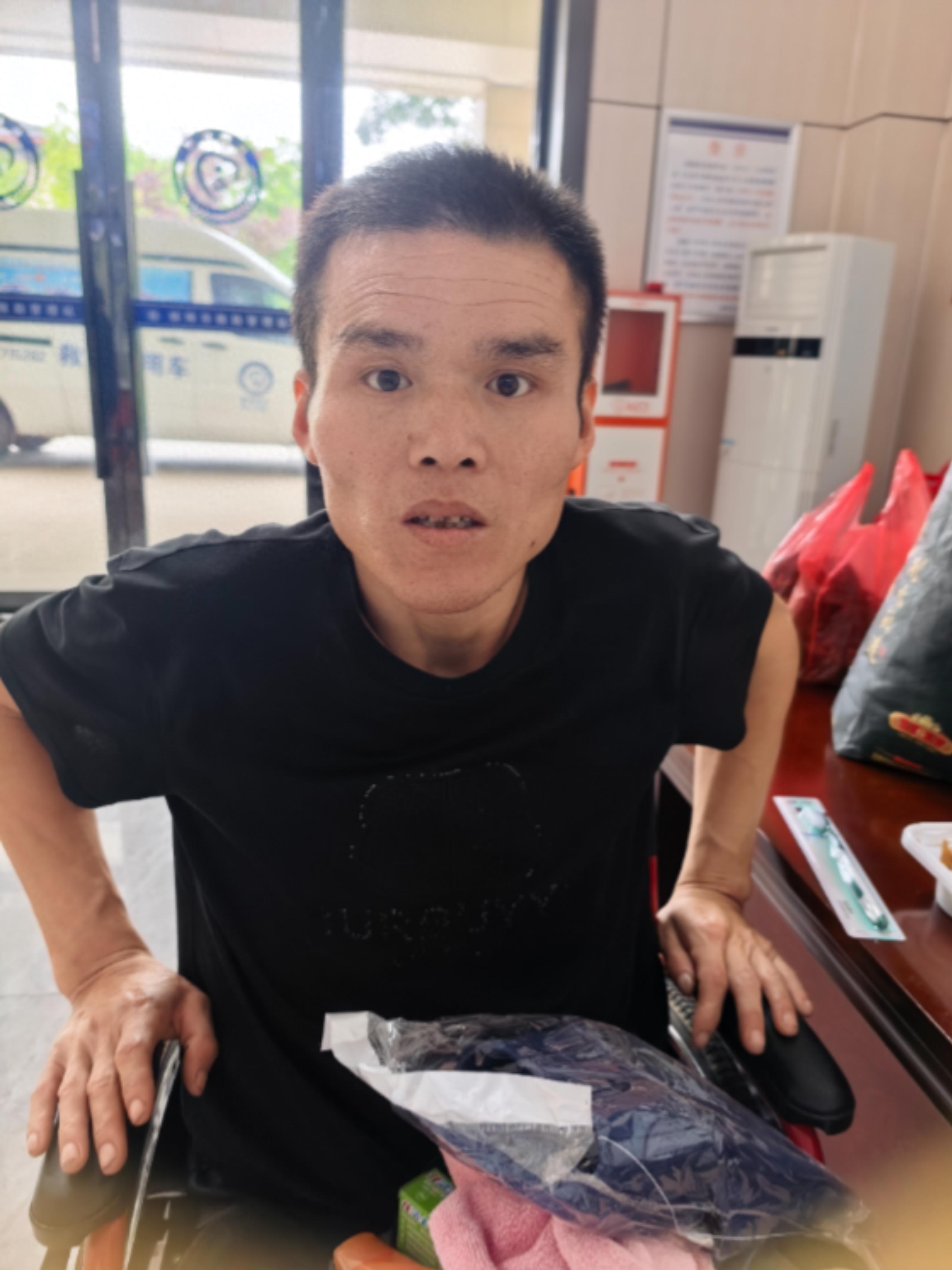 走失者照片 蚌埠市寻亲：青年男子被救助，自述叫...