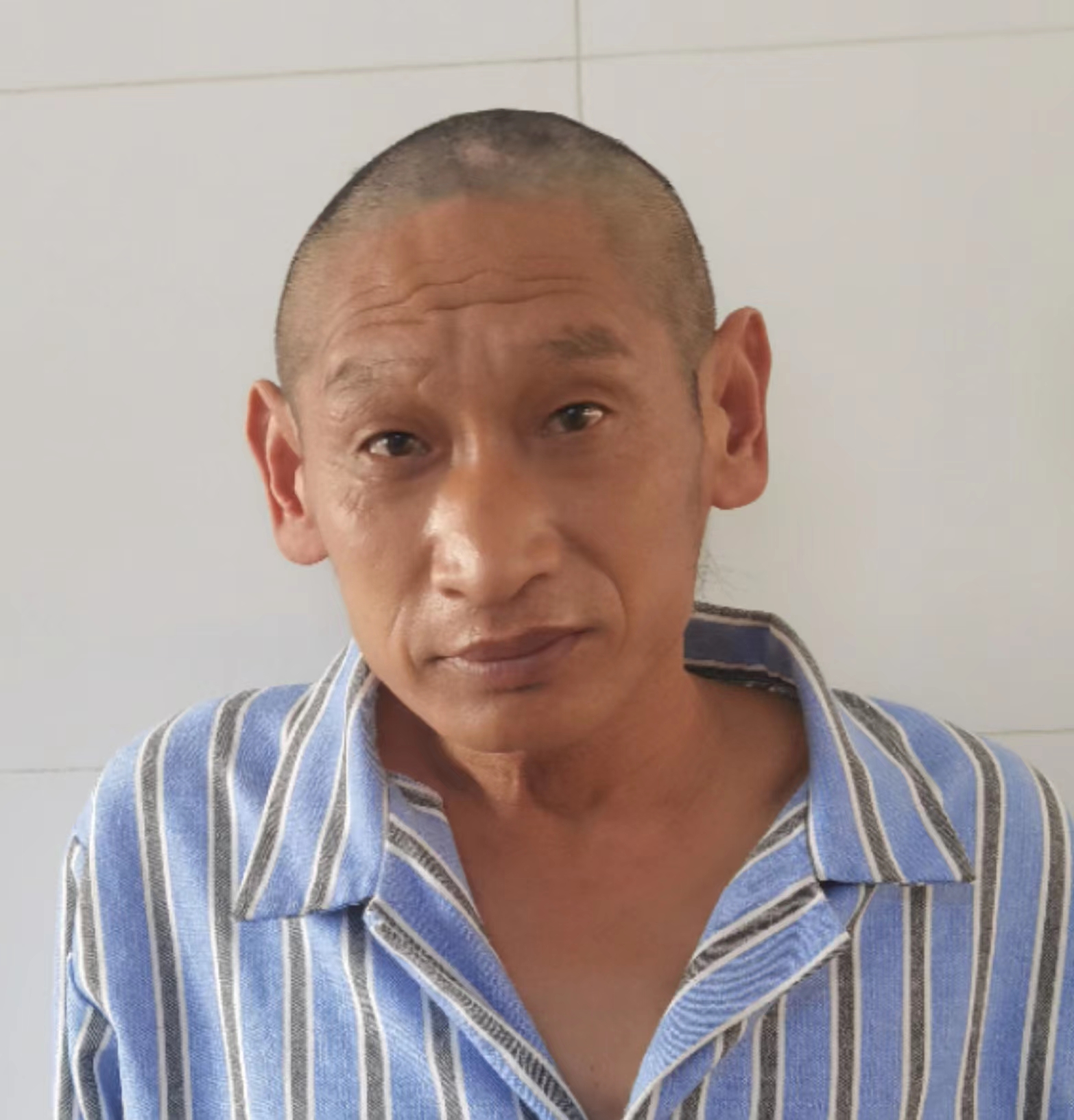 走失者照片 广州寻亲：五旬男子被救助，自述叫徐...