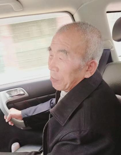 走失者照片 安康急寻：旬阳七旬老人失联，穿黑色...