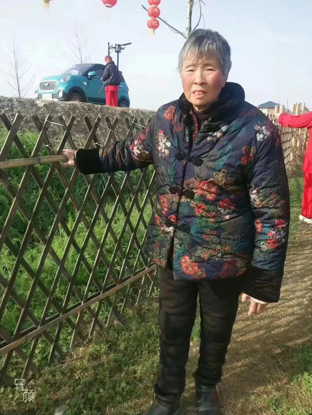 走失者照片 随州急寻：七旬老太走失，穿花棉衣、...