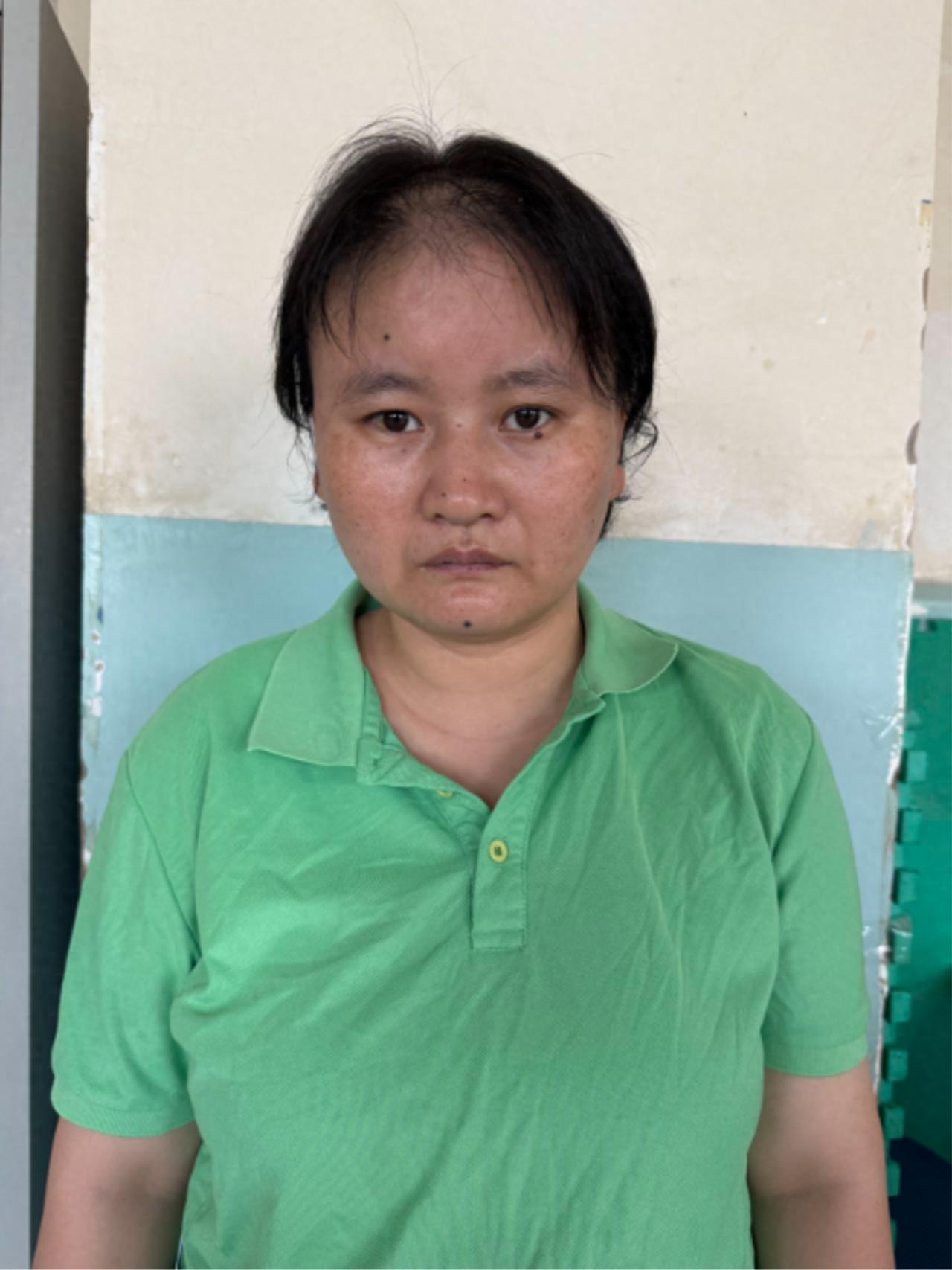 走失者照片 乌鲁木齐市寻亲：青年女子被救助，自...