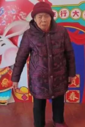 走失者照片 重庆急寻：八旬老太走失，穿枣红色上...