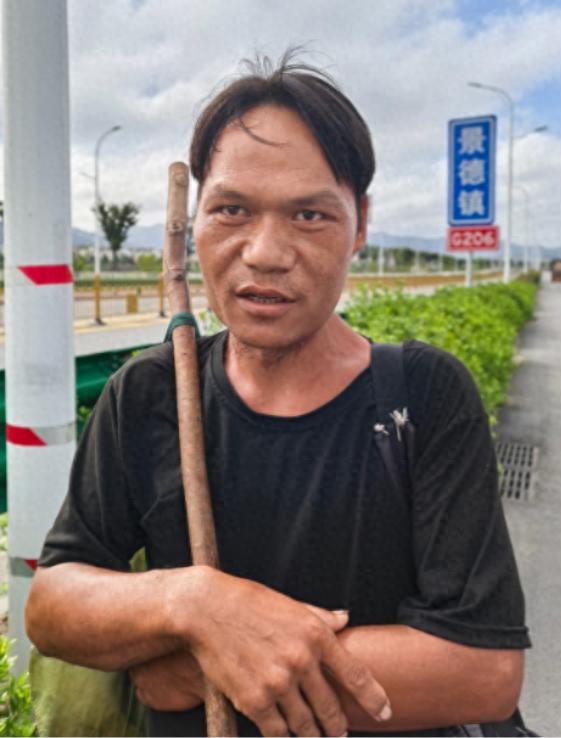 走失者照片 池州市寻亲：青年男子被救助，疑似江...