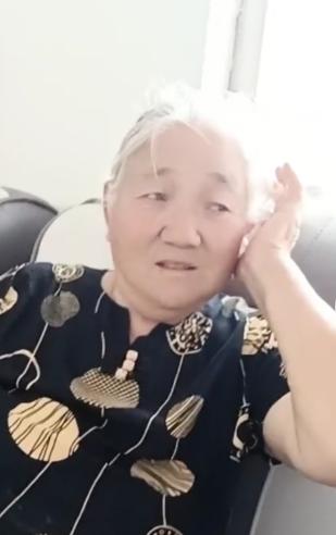 走失者照片 连云港寻人：七旬老太走失，患精神障...