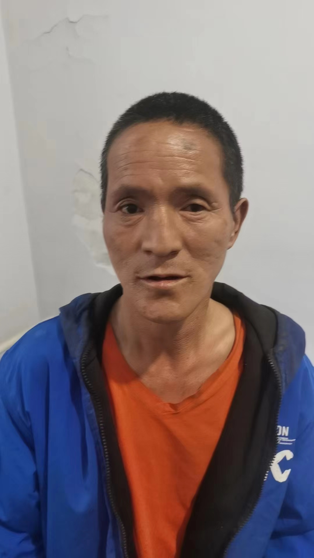 走失者照片 鞍山寻人：海城五旬男子被救助，自述...