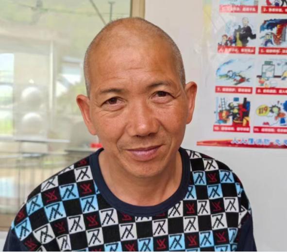 走失者照片 福州寻亲：五旬男子被救助，高1米5...