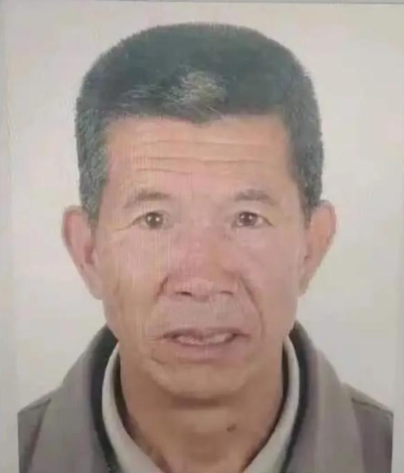 走失者照片 玉溪急寻：七旬老人失联，穿浅灰色衣...
