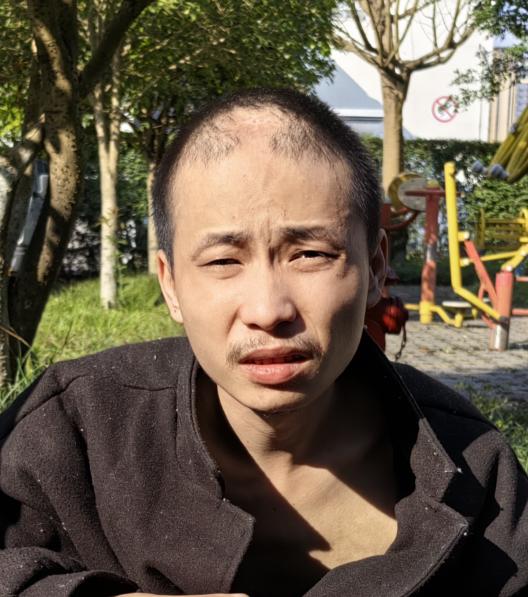 走失者照片 乐山寻亲：青年男子被救助，自述叫宋...