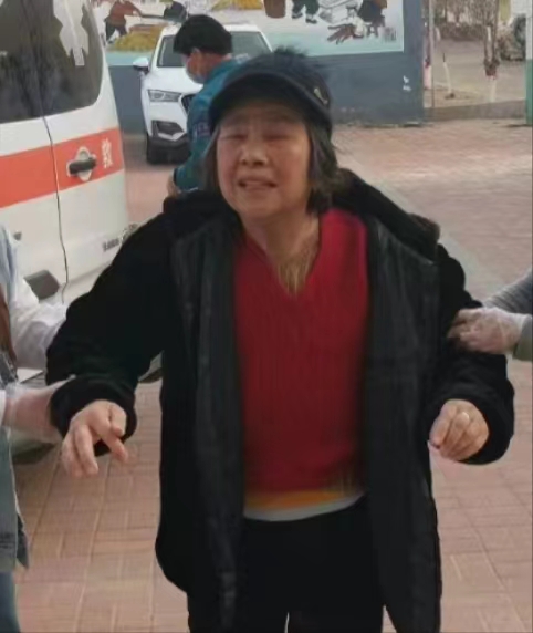 走失者照片 唐山滦州市寻亲：七旬老太被救助，自...