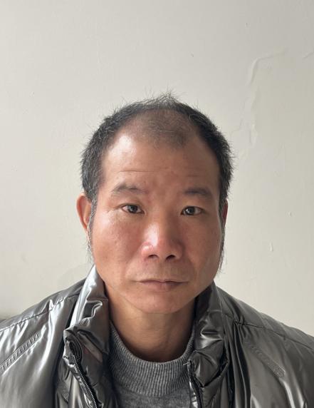 走失者照片 重庆寻亲：五旬聋哑男子被救助，穿灰...