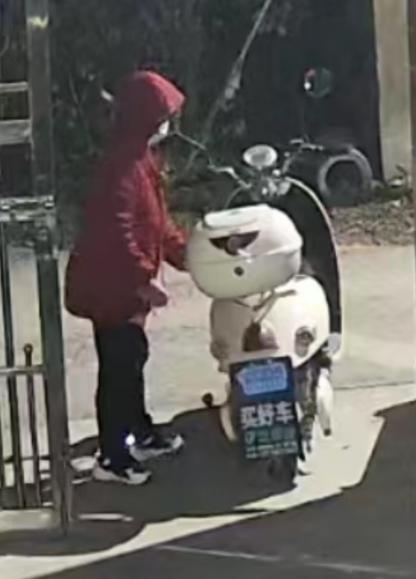 走失者照片 南京寻人：六旬老太失联，骑白色电瓶...