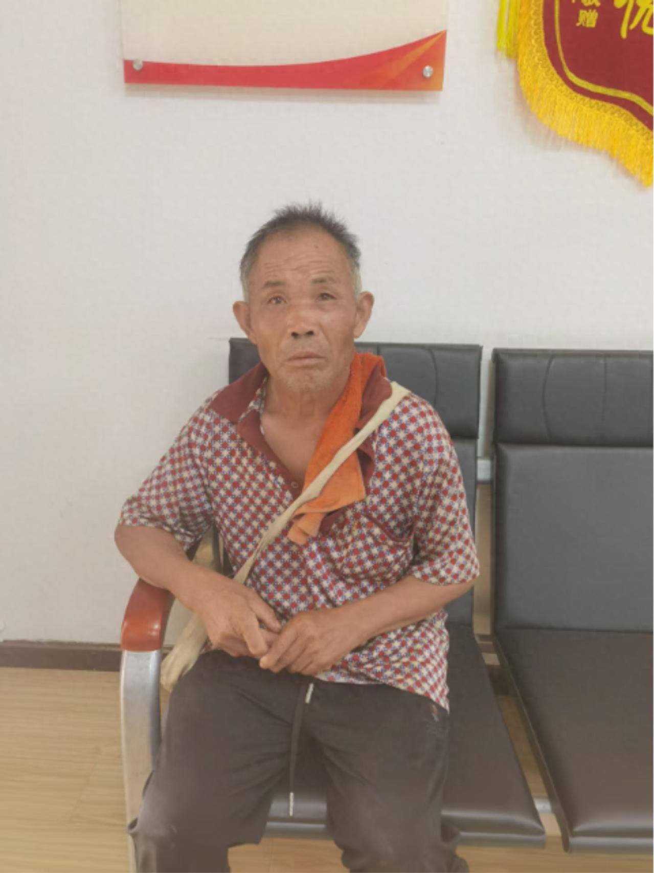 走失者照片 襄阳市宜城市寻亲：六旬老人被救助，...