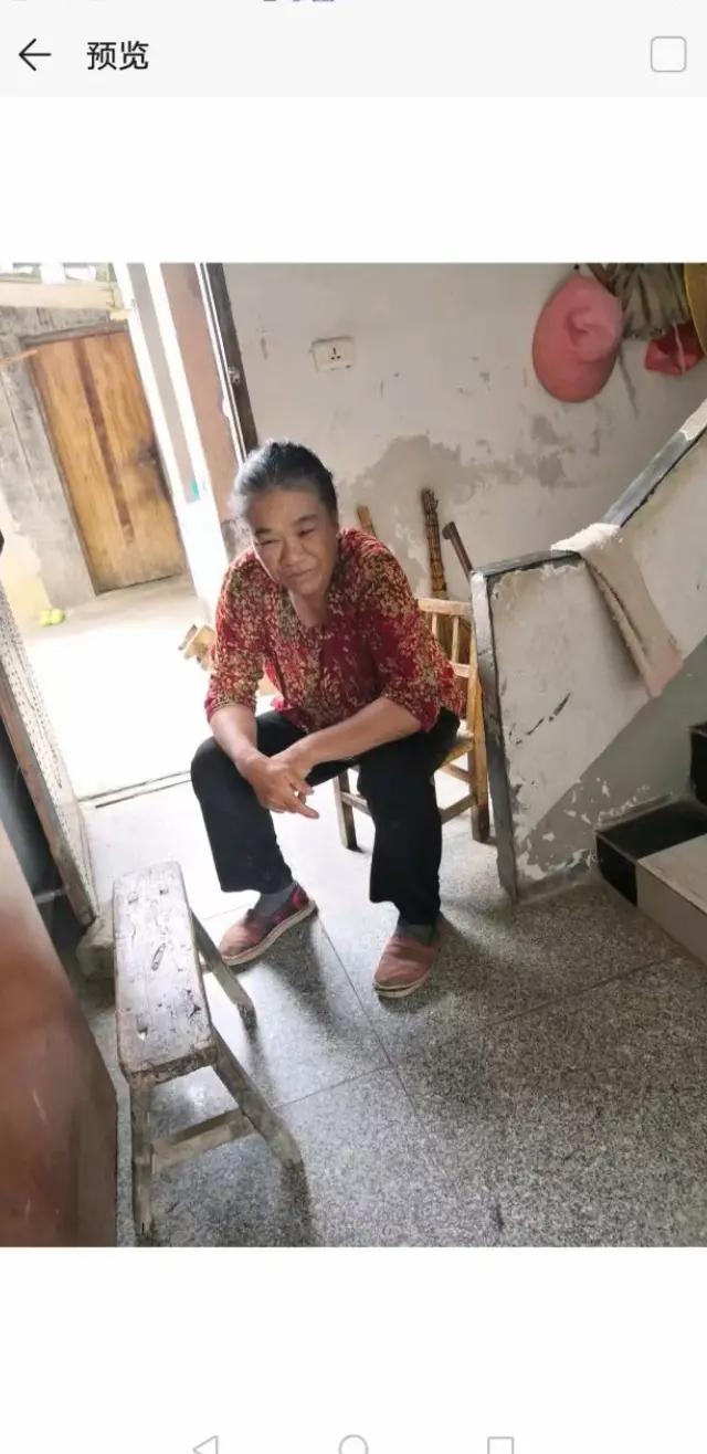 走失者照片 湖北仙桃急寻：六旬聋哑老太失联，穿...