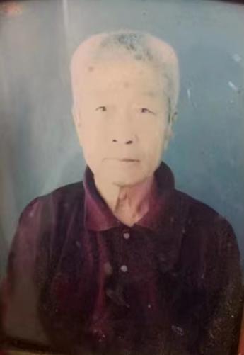 走失者照片 天津急寻：八旬老人失联，穿黑色棉衣...