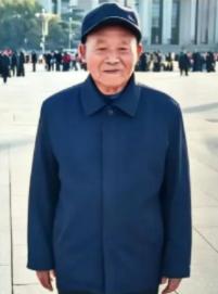 走失者照片 湘潭市寻人：八旬老人走失，穿白色衬...