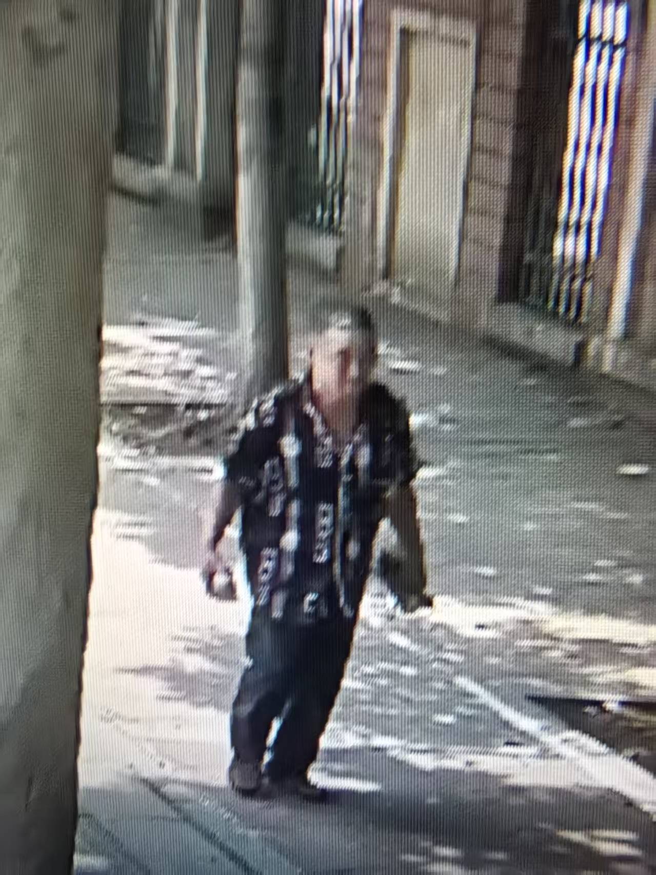 走失者照片 合肥市寻人：六旬老人走失，患术后后...