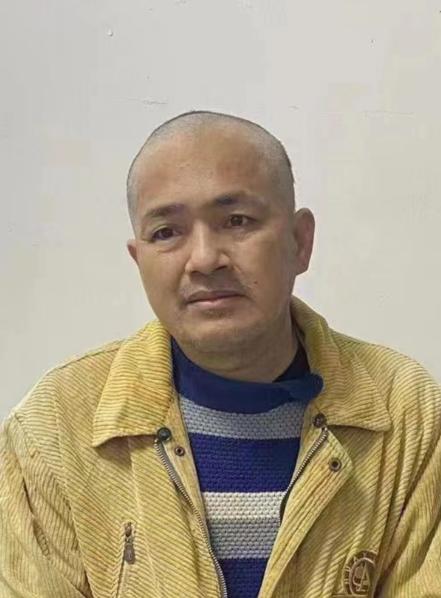 走失者照片 鹰潭救助站：中年男子被救助，穿黑色...