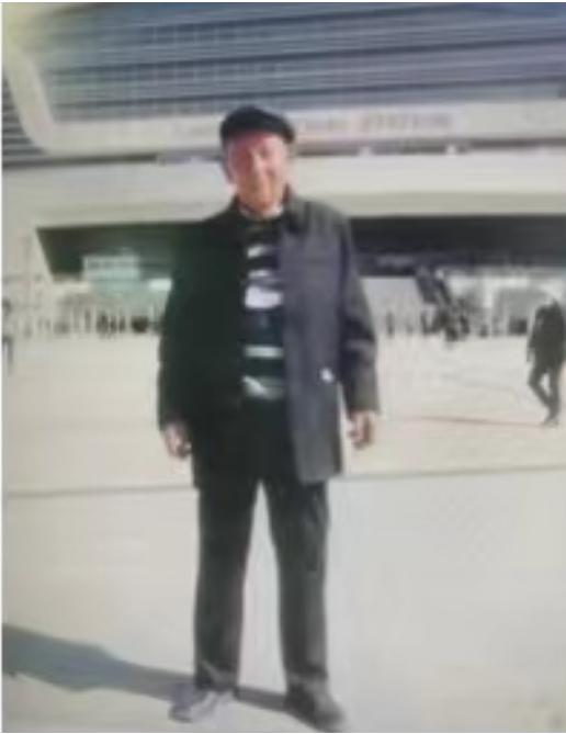 走失者照片 西宁七旬老人失联，穿黑色羊毛衫，戴...