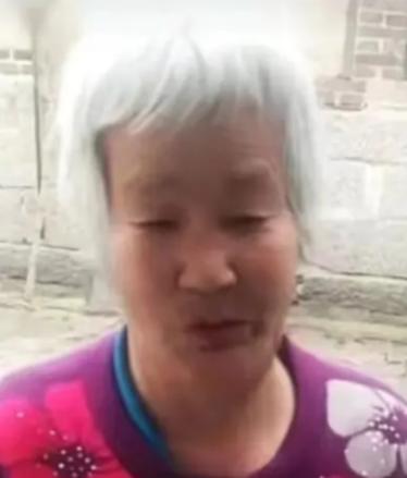 走失者照片 烟台急寻：七旬老太失联，穿紫红色衣...