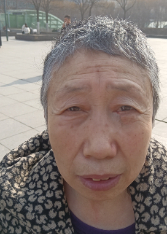 走失者照片 沈阳寻亲：七旬老太被救助，卷发，偏...